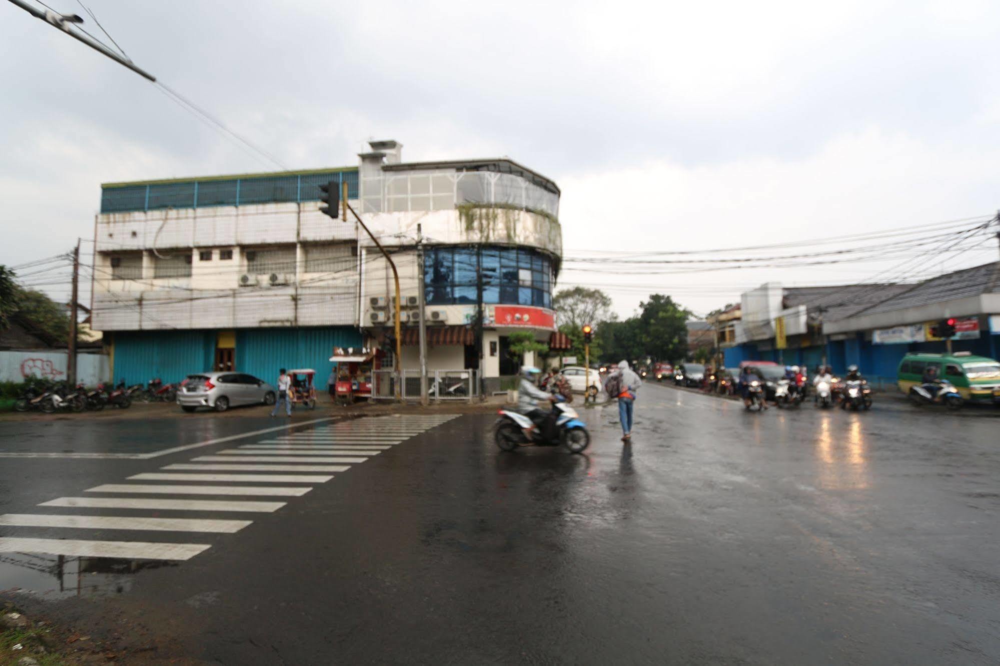 Bantal Guling Alun Alun Bandung Ξενοδοχείο Εξωτερικό φωτογραφία